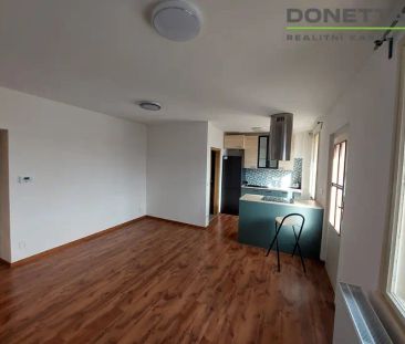 Pronájem nového bytu 2+kk, balkón – Masarykovo náměstí, HK - Photo 1