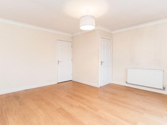 4 bedroom terraced house to rent - Photo 1