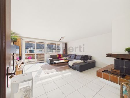 Family-friendly living with garden & fireplace 4.5 rooms in Hombrechtikon - Photo 4