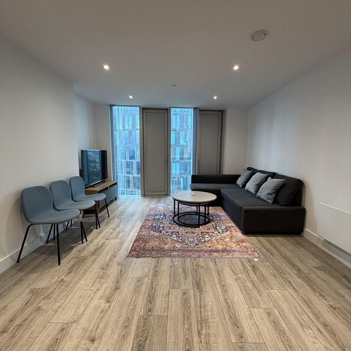 1 Bed Flat, Blade Tower, M15 - Photo 1