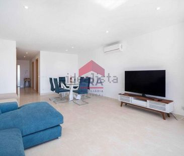 Moradia em banda em Albufeira, Albufeira e Olhos de Água - Photo 1