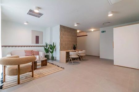 Madrid, Community of Madrid 28028 - Photo 4