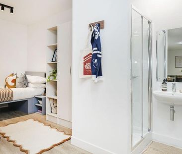 1 bedroom in a flat share to rent - Photo 6