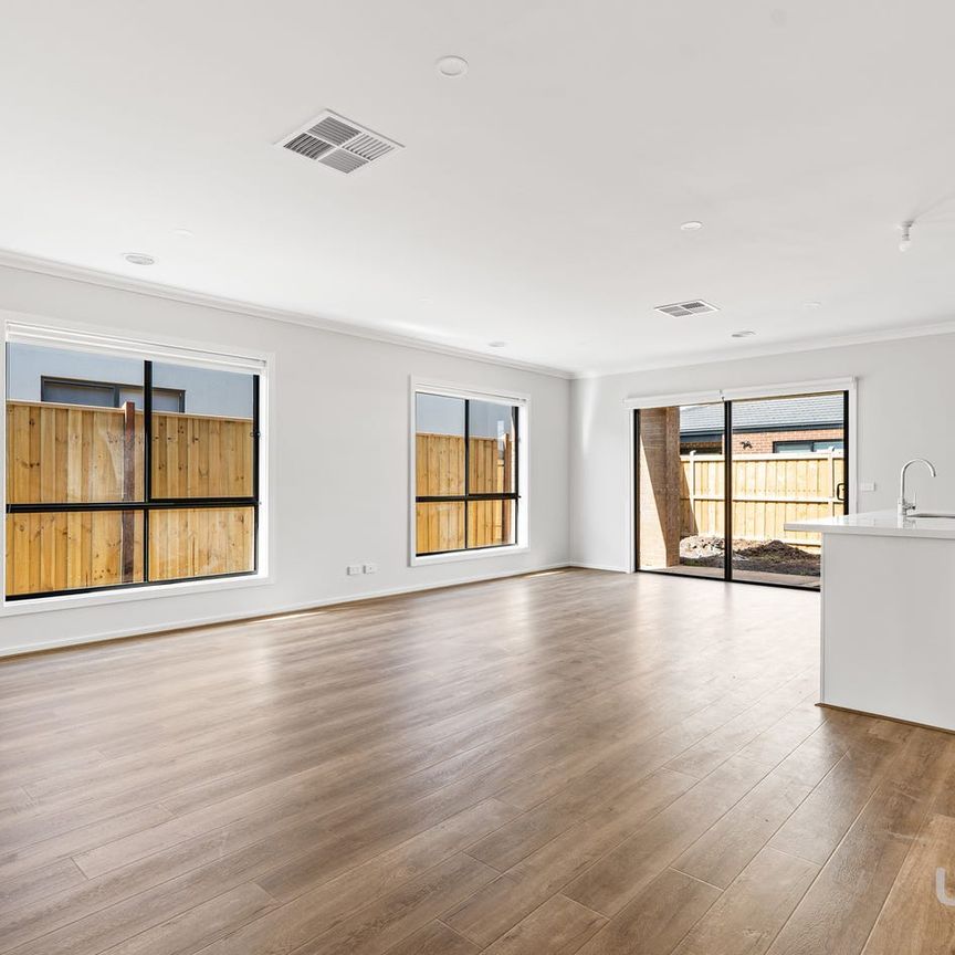 Well-Appointed Living in a Growing Fraser Rise Pocket - Photo 1