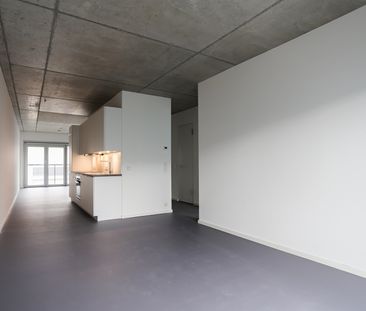 Ab sofort - Helle Neubauwohnung im 6. OG mit Sichtbetondecken, EBK ... - Photo 1