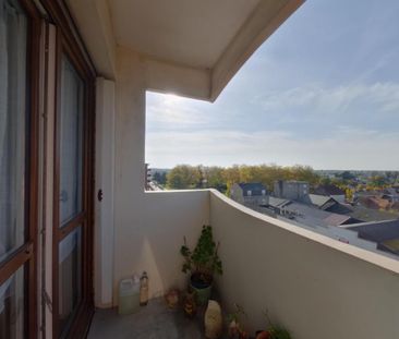 Location Appartement 2 pièces 45m² CHATELLERAULT 86100 - Photo 6
