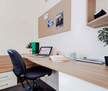 Large High Double Studio - Photo 5