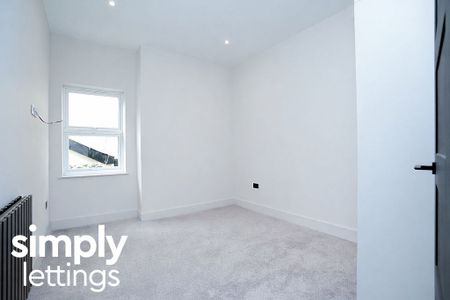 2 Bed property for rent - Photo 5