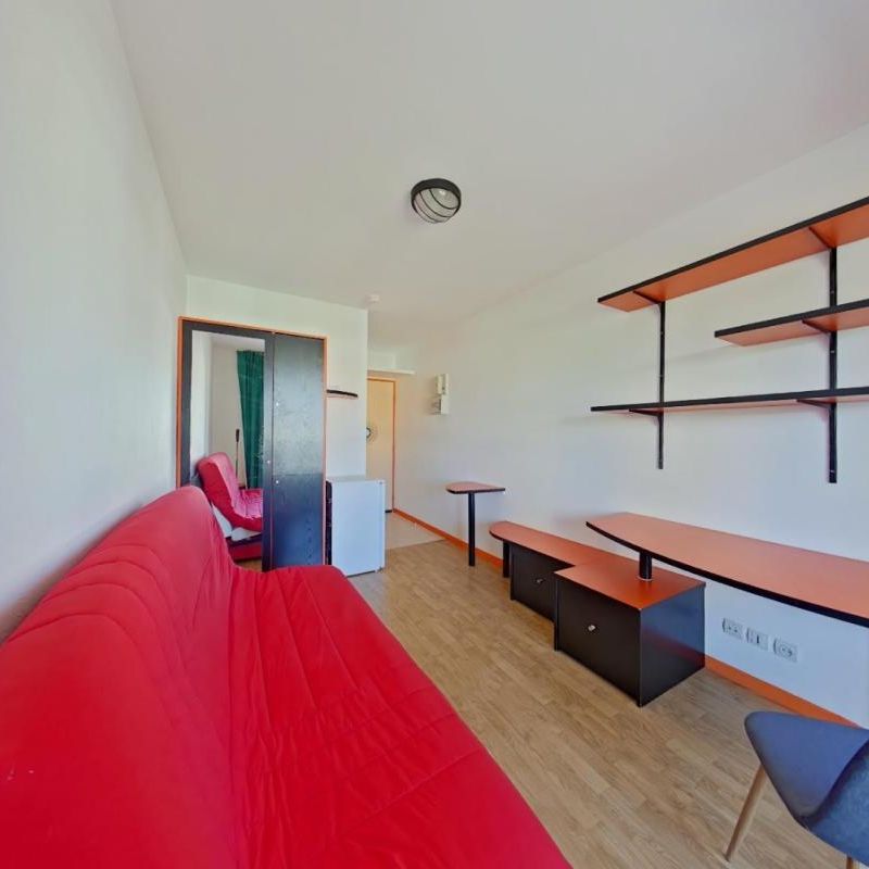 Location Appartement 1 pièce Meublé 14m² POITIERS 86000 - Photo 1