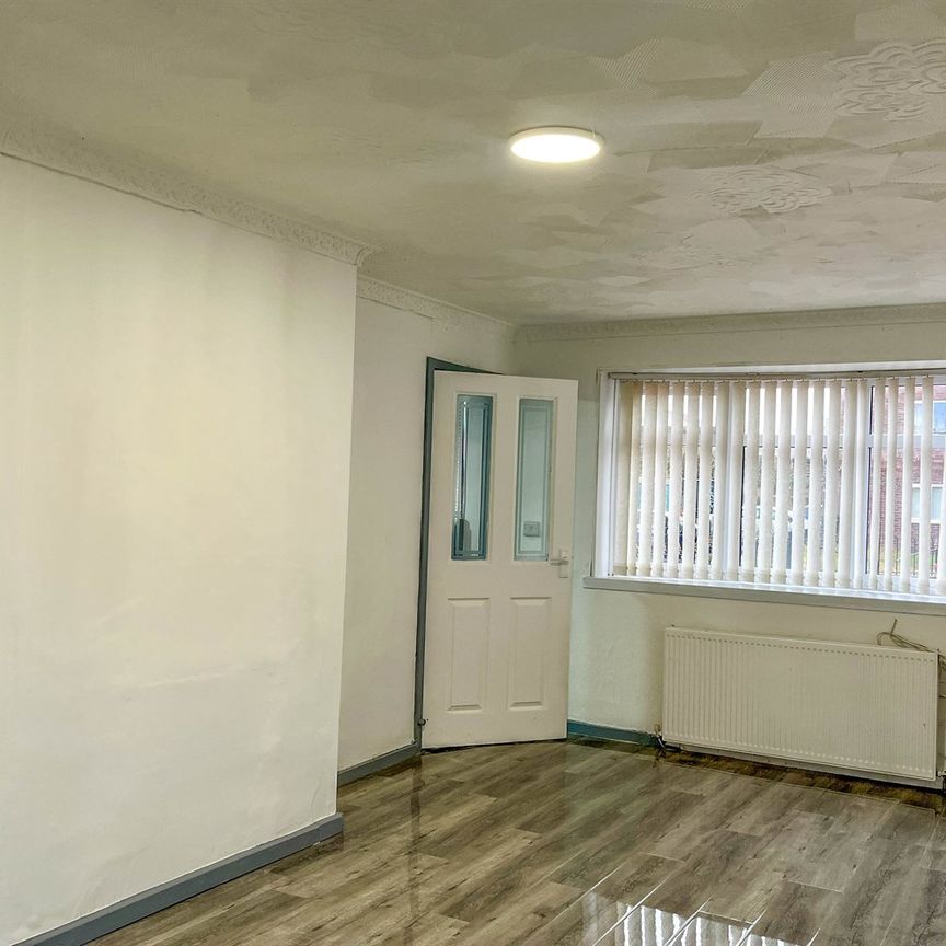 3 bed semi-detached house to rent in Steward Crescent, South Shields, NE34 - Photo 1