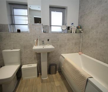 2 bedroom terraced house to rent - Photo 6