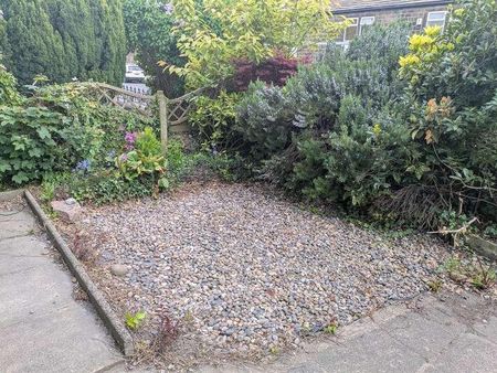 New Road Side, Horsforth, Leeds, LS18 - Photo 2