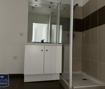 Location Appartement 2 pièces 46m² DECINES CHARPIEU 69150 - Photo 2