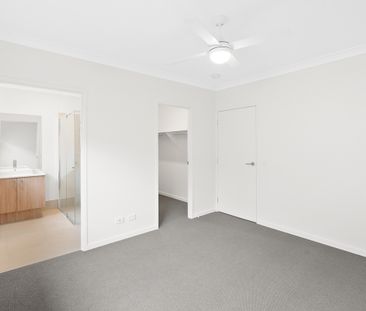 Spacious 5 Bedroom Family Home in North Harbour Estate - Photo 6