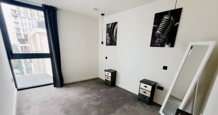 1 Bedroom 1 Bathroom - Photo 3