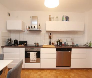 Großzügige 3-Zimmer-Wohnung mit Dachterrasse und Garage in Kassel-K... - Foto 1