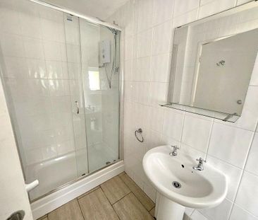 6 bedroom terraced house to rent - Photo 1