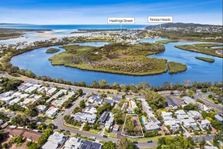 Updated 2-Bedroom Unit with Courtyard in Prime Noosaville Location - Photo 5