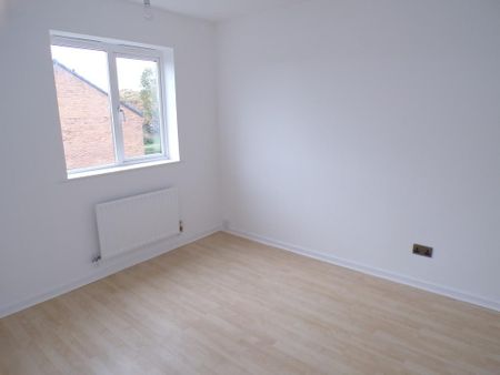 3 bedroom detached house to rent - Photo 5