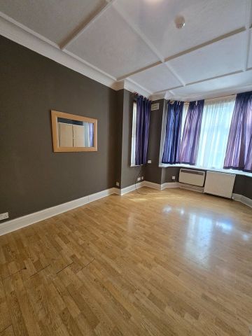 Studio Flat, Finchley Road, NW3 - Photo 2