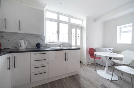 3 bedroom house to rent - Photo 5