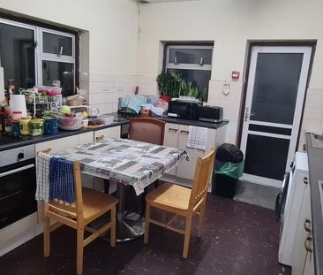 House share to rent - Photo 5