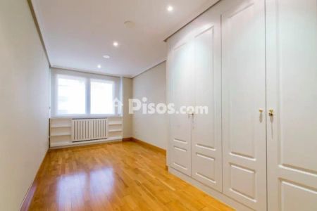 Piso en alquiler en Calle de Ayala - Photo 2