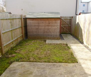 Home Leas Close - Photo 1