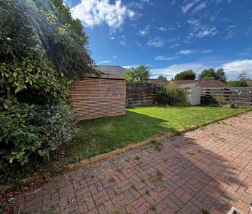Banwell, North Somerset - Photo 4
