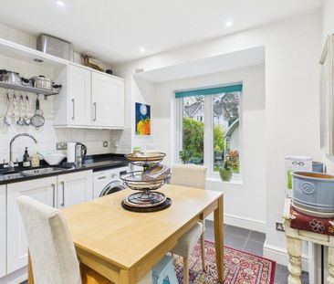 3 bedroom detached house to rent - Photo 2