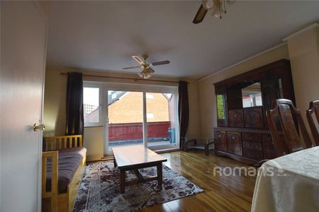 Cumbrian Way, Uxbridge, UB8 - Photo 4