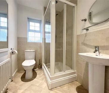 4 bedroom detached house to rent - Photo 6