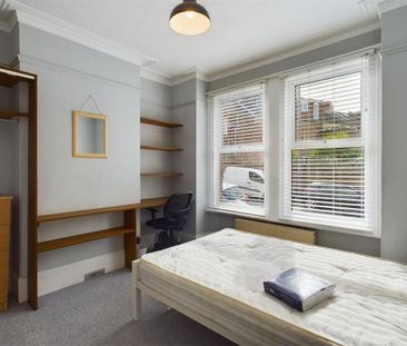 5 bedroom terraced house to rent - Photo 2