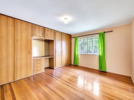 130 Lister Street, Sunnybank QLD 4109 - House For Rent | Domain - Photo 3