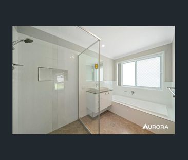 Modern Comfort in the heart of Cleveland! - Photo 6