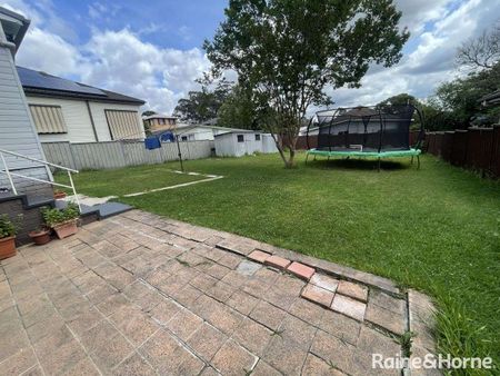 19 Kastelan Street, Blacktown, NSW 2148 - Photo 5