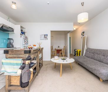 Downtown Sophistication - Photo 2