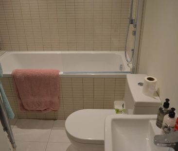 A well presented lower ground floor flat in Charlotte Street, just ... - Photo 5