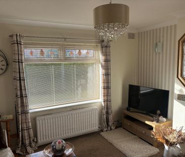 3 bedroom semi-detached house to rent - Photo 3