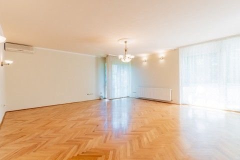 Zöldlomb utca - Fotó 1