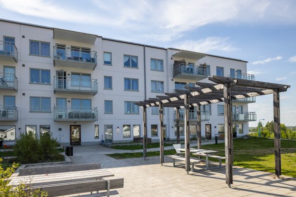 Meteorvägen 22 - Photo 1