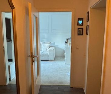 Helle 3 Zimmer Wohnung mit Wohnküche - Photo 1