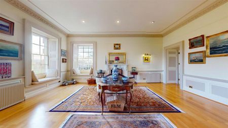 3 bedroom character property to rent - Photo 2