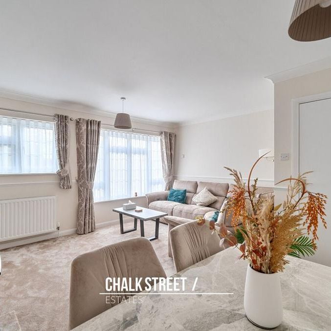 2 bedroom flat to rent - Photo 1