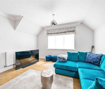 Clarendon Place, Badgers Copse, Camberley, Surrey, GU15 - Photo 3