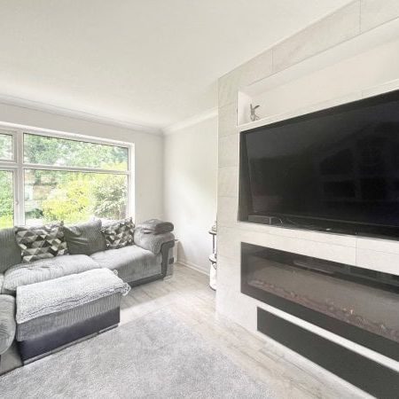 Fernwood Crescent, Wollaton, NG8, Property for rent - Photo 1