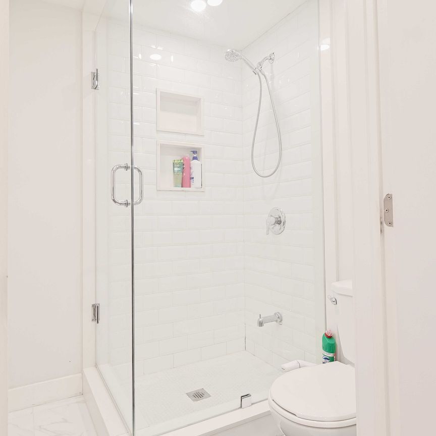 For Lease - 28 Sylwood Crescent, Vaughan, Ontario - Photo 1