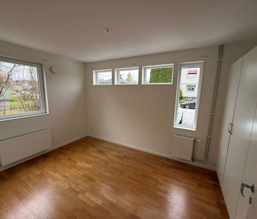 Grundläggaregatan, Örebro - Foto 1