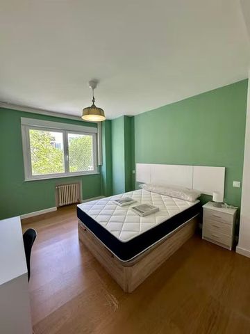 Avenida de Baviera, Madrid, Community of Madrid 28028 - Photo 2