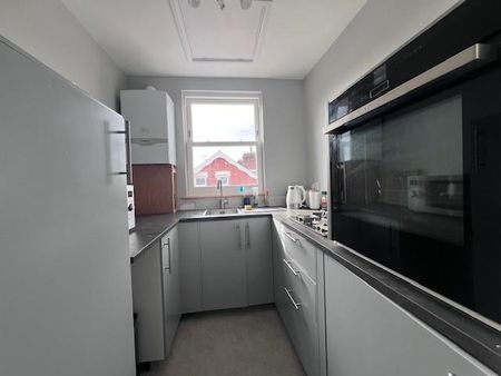 2 bedroom flat to rent - Photo 5